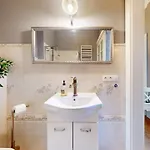 Ivory Deluxe Center Hoza * Варшава